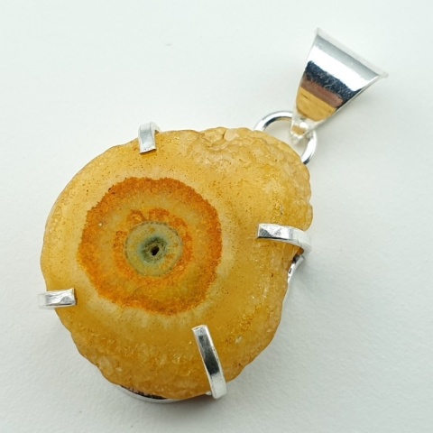 Solar quartz pendant 27x22 mm no 117 Solar quartz pendant 27x22 mm no 117
