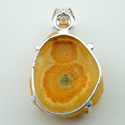 Solar quartz pendant 27x22 mm no 117 Solar quartz pendant 27x22 mm no 117