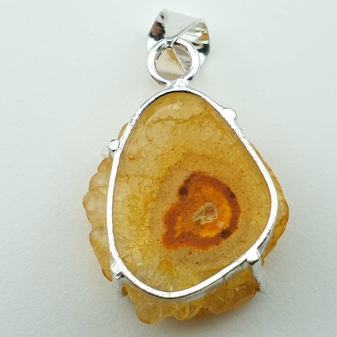 Solar quartz pendant 27x23 mm no 103 Solar quartz pendant 27x23 mm no 103