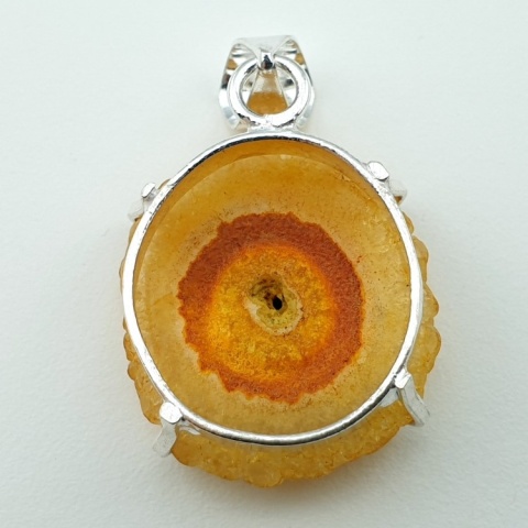 Solar quartz pendant 28x24 mm no 114 Solar quartz pendant 28x24 mm no 114