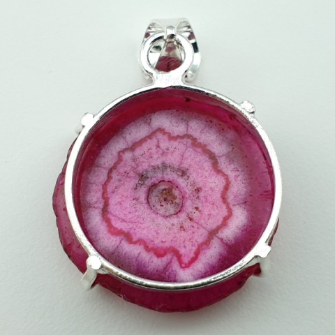 Solar quartz pendant 28x27 mm no 86 Solar quartz pendant 28x27 mm no 86