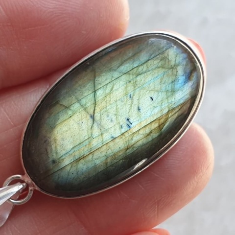 Labradorite pendant 31x19 mm no A391 Labradorite pendant 31x19 mm no A391