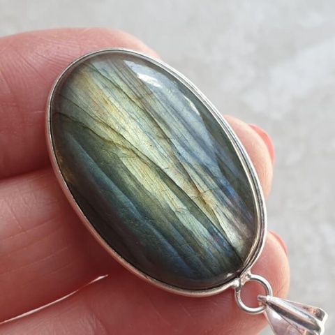 Labradorite pendant 32x21 mm no A385 Labradorite pendant 32x21 mm no A385