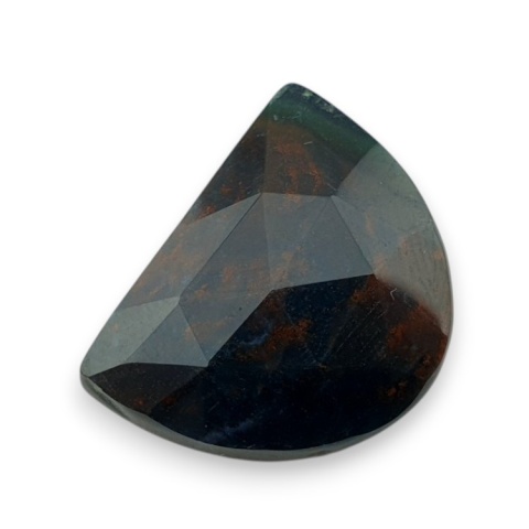Bloodstone faceted cabochon 22x17 mm no 39