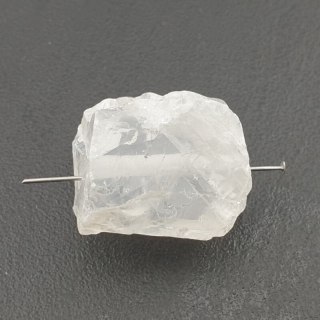 Quartz nugget with hole 27x19 mm no 56
