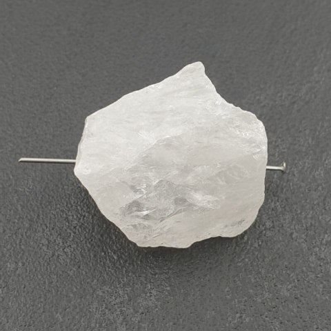 Quartz nugget with hole 27x24 mm no 50 Quartz nugget with hole 27x24 mm no 50