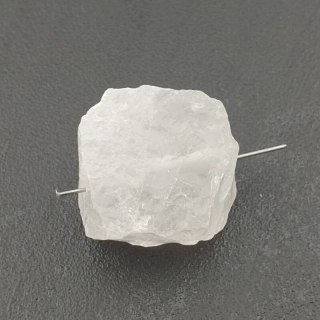 Quartz nugget with hole 27x24 mm no 50