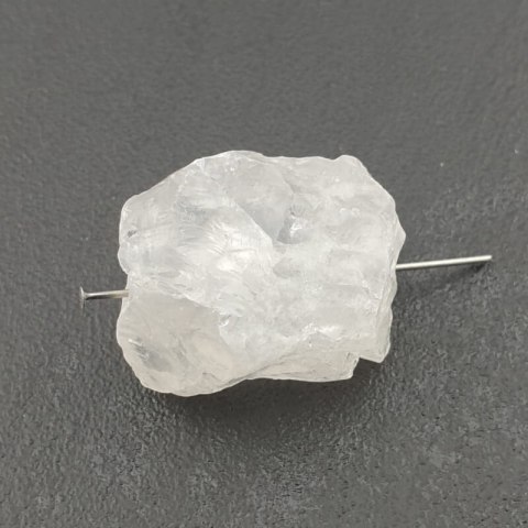 Quartz nugget with hole 28x19 mm no. 21 Quartz nugget with hole 28x19 mm no. 21