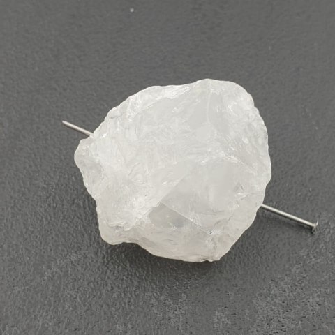 Quartz nugget with hole 28x19 mm no 33 Quartz nugget with hole 28x19 mm no 33
