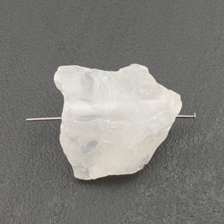 Quartz nugget with hole 29x15 mm no 38
