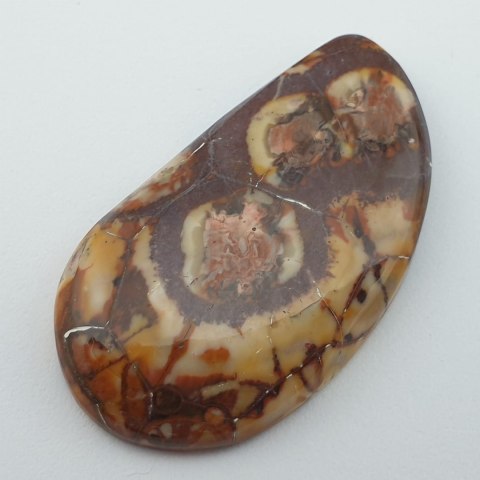 Jasper bird's eye cabochon 3.8x2.1 cm no 10
