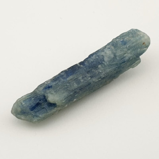 Kyanite icicle 56x11 mm No 85