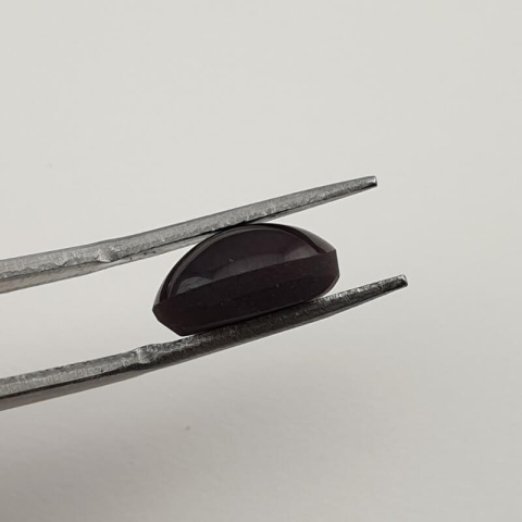 Star garnet cabochon 12x8 mm no. 52 Star garnet cabochon 12x8 mm no. 52