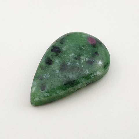 Zoisite with ruby cabochon 27x17 mm no. 51 Zoisite with ruby cabochon 27x17 mm no. 51