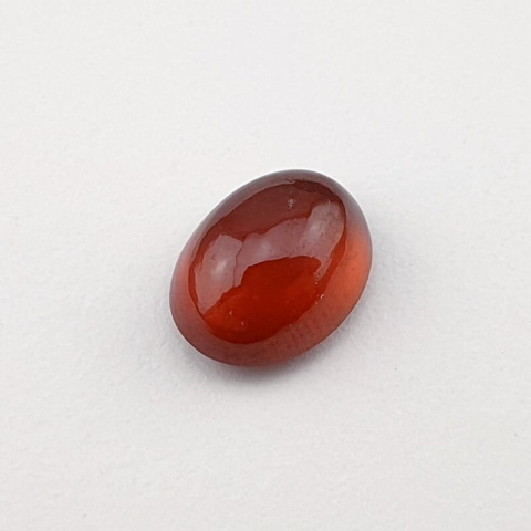 Granat Hessonit kaboszon 9x7 mm nr 5 Granat Hessonit kaboszon 9x7 mm nr 5
