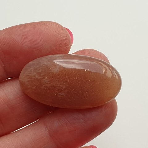 Kamień księżycowy brzoskwiniowy kaboszon 33x18 mm nr 10 Kamień księżycowy brzoskwiniowy kaboszon 33x18 mm nr 10
