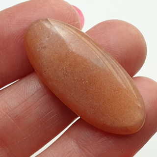 Moonstone peach cabochon 34x15 mm no 17