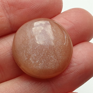 Peach moonstone cabochon fi 22 mm no 4