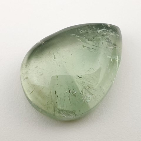 Prazjolit kaboszon 27x19 mm nr 37 Prazjolit kaboszon 27x19 mm nr 37