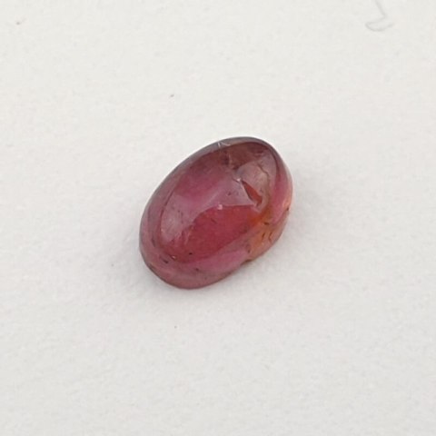 Tourmaline cabochon 6x4 mm no 124 Tourmaline cabochon 6x4 mm no 124