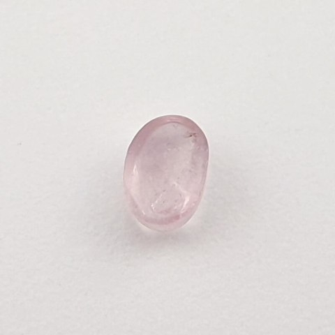 Tourmaline cabochon 6x4 mm no 130 Tourmaline cabochon 6x4 mm no 130