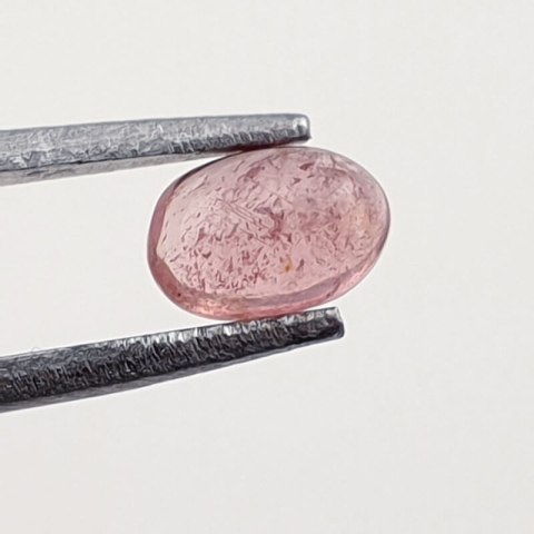 Tourmaline cabochon 6x4 mm no 131 Tourmaline cabochon 6x4 mm no 131
