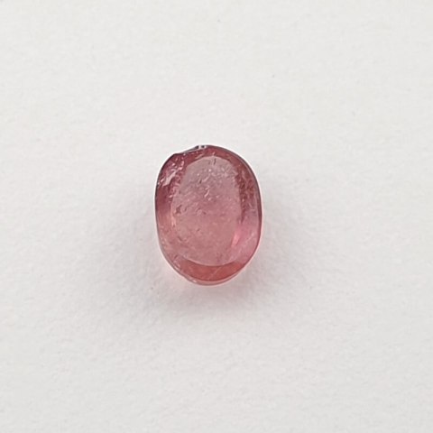 Tourmaline cabochon 6x4 mm no 131 Tourmaline cabochon 6x4 mm no 131