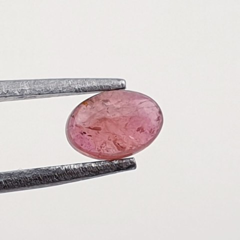 Tourmaline cabochon 6x4 mm no 133 Tourmaline cabochon 6x4 mm no 133