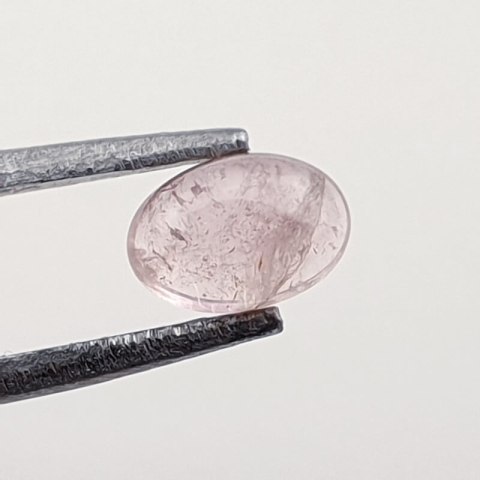 Tourmaline cabochon 6x4 mm no 137 Tourmaline cabochon 6x4 mm no 137