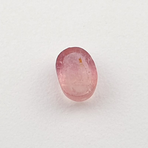 Tourmaline cabochon 6x4 mm no 139 Tourmaline cabochon 6x4 mm no 139