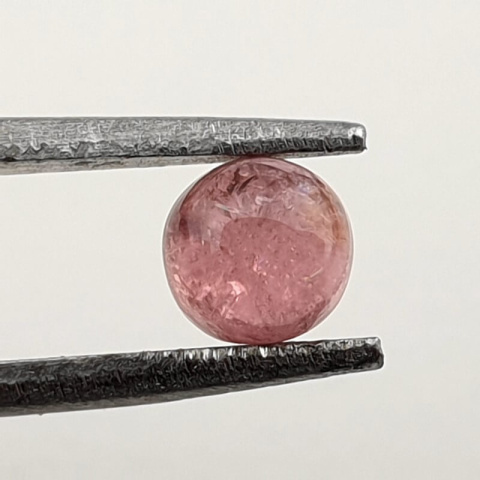 Tourmaline cabochon fi 4 mm no. 174 Tourmaline cabochon fi 4 mm no. 174