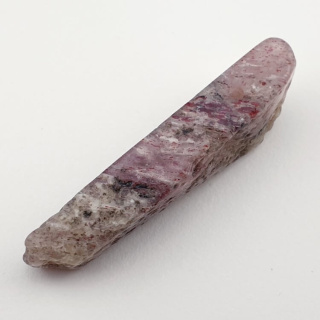 Strawberry quartz icicle 44x11 mm no. 44