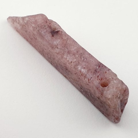 Strawberry quartz icicle 51x11 mm no. 65 Strawberry quartz icicle 51x11 mm no. 65