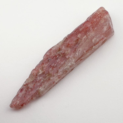 Kwarc truskawkowy sopel 54x12 mm nr 62 Kwarc truskawkowy sopel 54x12 mm nr 62