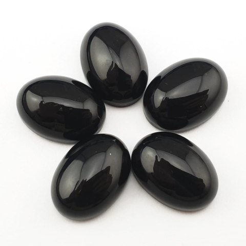 Czarny agat kaboszon 18x13 mm 1 szt Czarny agat kaboszon 18x13 mm 1 szt