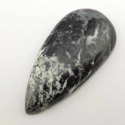 Kammererite cabochon 4.1x2.0 cm no. 13 Kammererite cabochon 4.1x2.0 cm no. 13
