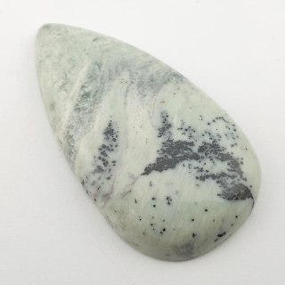 Kammererite cabochon 4.5x2.4 cm no 1