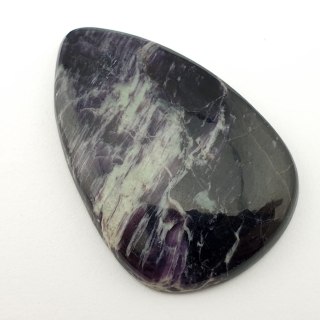 Cammererite cabochon 4.6x3.0 cm no. 3
