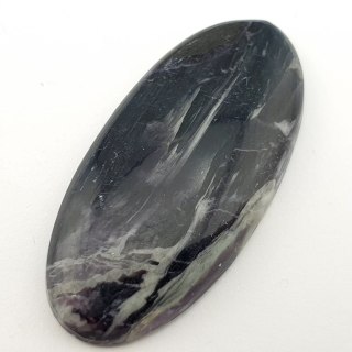 Kammererite cabochon 5.0x2.3 cm no 17