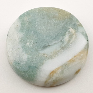 Saturn chalcedony cabochon fi 32 mm no. 3