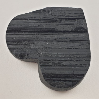 Black tourmaline cabochon raw 30x27 mm no 277