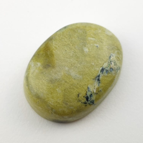 Serpentinite cabochon 24x18 mm no. 69 Serpentinite cabochon 24x18 mm no. 69