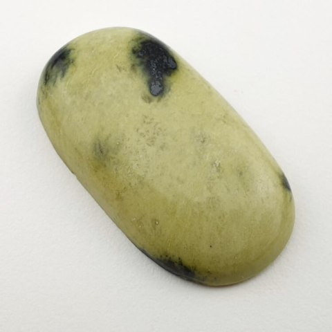 Serpentinite cabochon 33x18 mm no. 33 Serpentinite cabochon 33x18 mm no. 33