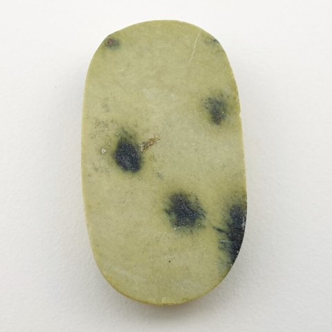 Serpentinite cabochon 33x18 mm no. 33 Serpentinite cabochon 33x18 mm no. 33