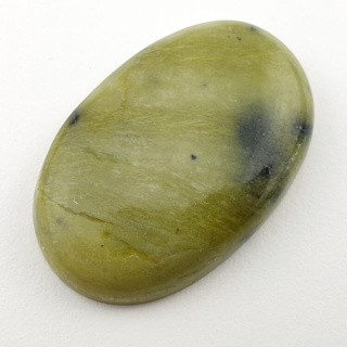 Serpentynit kaboszon 33x21 mm nr 52
