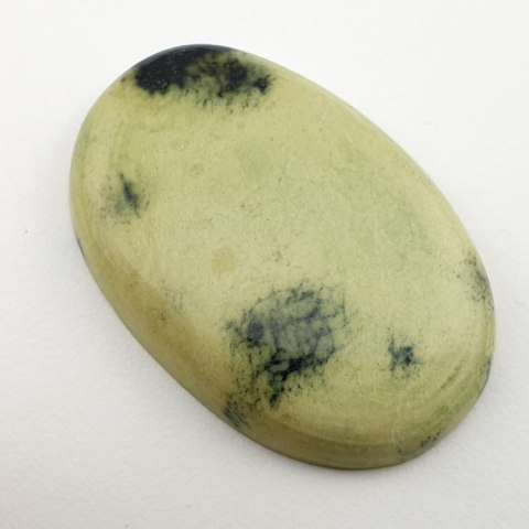 Serpentinite cabochon 37x25 mm no 17 Serpentinite cabochon 37x25 mm no 17