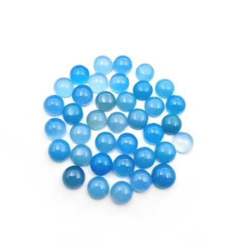 Chalcedon niebieski kaboszon fi 9 mm 1 szt Chalcedon niebieski kaboszon fi 9 mm 1 szt