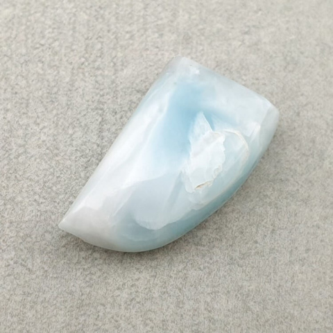 Larimar cabochon 18x11 mm no 300 Larimar cabochon 18x11 mm no 300