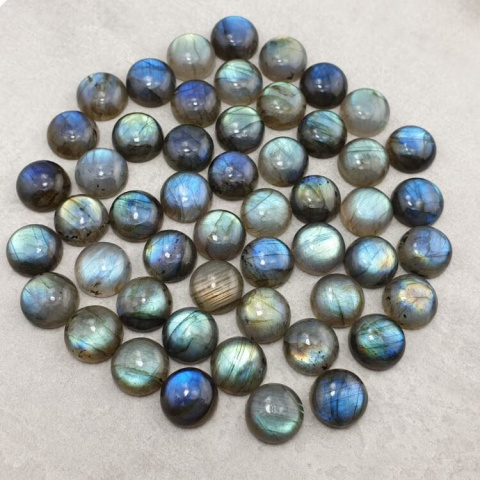 Labradorite cabochon fi 15 mm 1 pc Labradorite cabochon fi 15 mm 1 pc