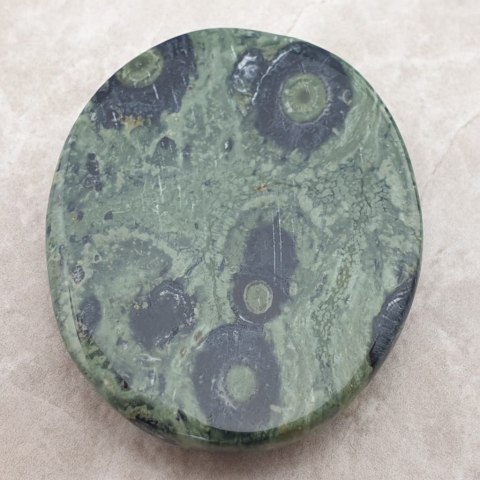 Jaspis kambaba kaboszon 3,5x2,9 cm nr 10 Jaspis kambaba kaboszon 3,5x2,9 cm nr 10
